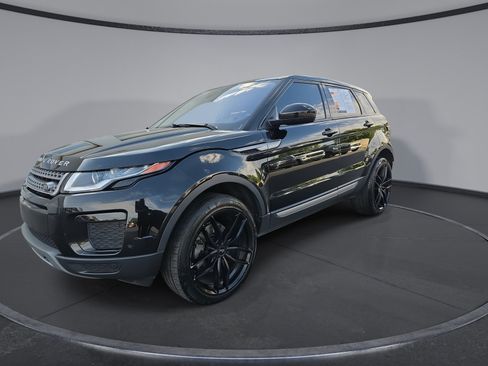 Used 2018 Land Rover Range Rover Evoque SE AWD/4WD image 4
