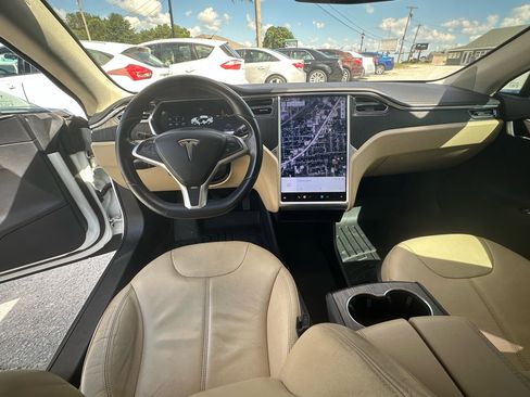 Used 2013 Tesla Model S image 18