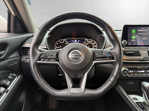 Used 2021 Nissan Altima 2.5 Platinum image 12