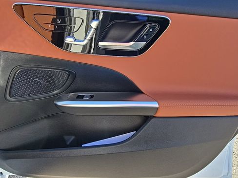 New 2026 Mercedes-Benz C 300 4MATIC Sedan image 34