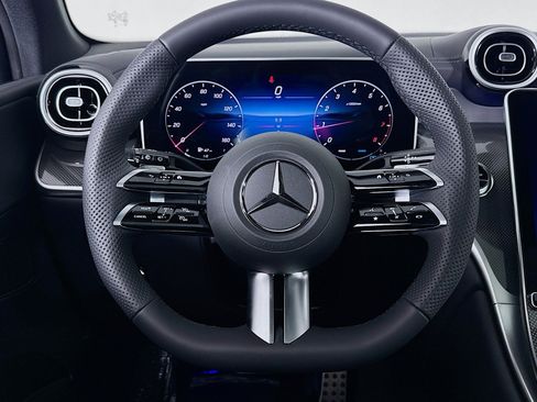 New 2026 Mercedes-Benz GLC 300 image 17