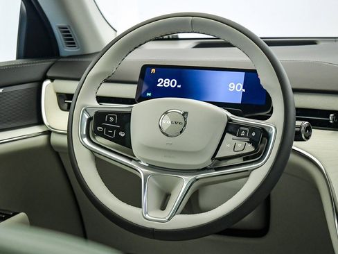 New 2025 Volvo EX90 Plus w/ Protection Package Premier image 13