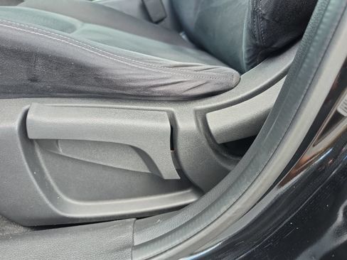 Used 2016 Nissan Rogue S FWD image 16