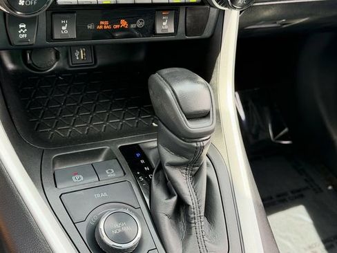 Certified 2023 Toyota RAV4 XLE w/ Convenience Package AWD/4WD image 23