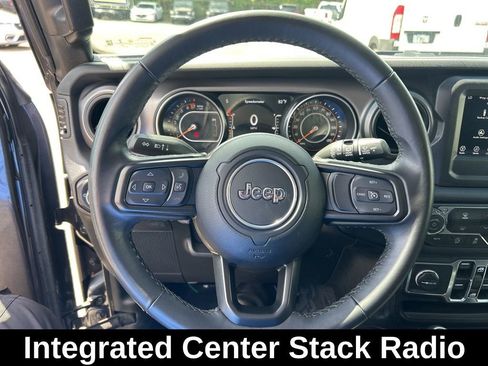 Used 2021 Jeep Wrangler Unlimited Sport AWD/4WD image 16