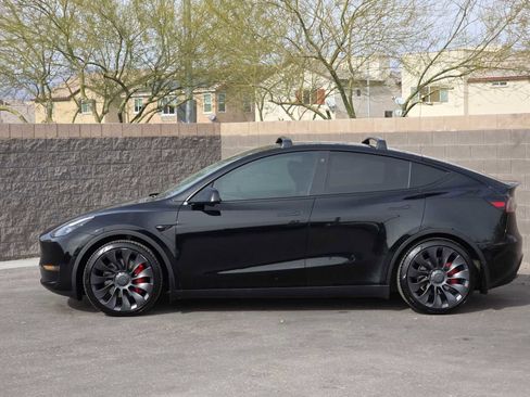 Used 2021 Tesla Model Y Performance image 6