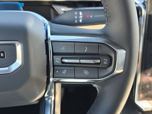 New 2025 GMC Sierra EV Denali image 18