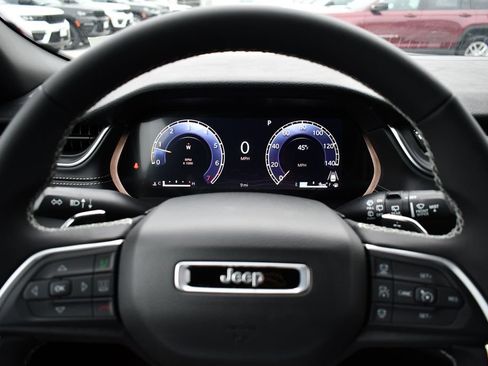 New 2026 Jeep Grand Cherokee L Laredo AWD/4WD image 15