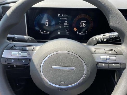 New 2026 Hyundai Tucson SEL image 18