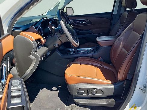 Used 2019 Chevrolet Traverse High Country AWD/4WD image 13