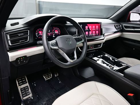 Used 2024 Volkswagen Atlas Cross Sport SEL Premium R-Line image 13