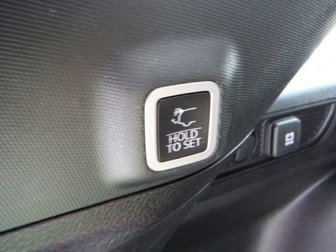 Certified 2023 Jeep Grand Cherokee Altitude AWD/4WD image 42