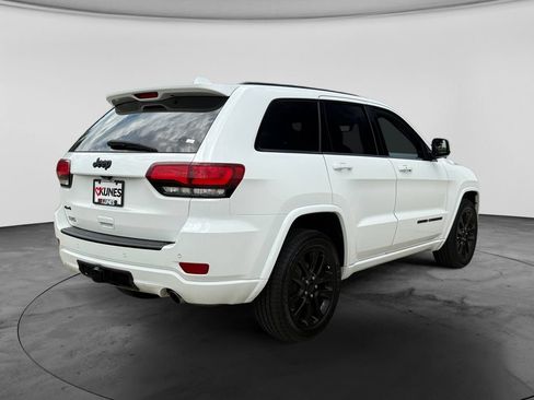 Used 2020 Jeep Grand Cherokee Altitude AWD/4WD image 9