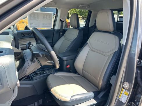 Used 2025 Ford Maverick Lariat AWD/4WD image 15