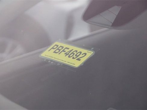 Certified 2024 Ford Edge Titanium image 27