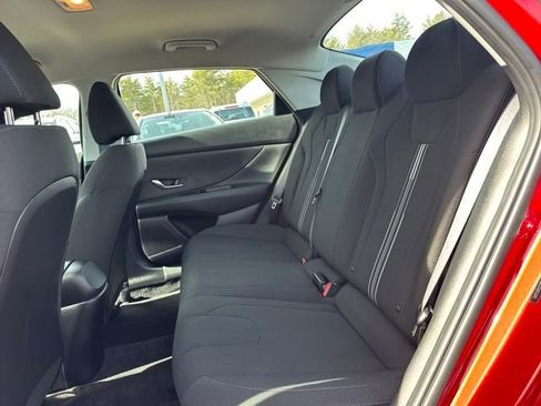 Certified 2023 Hyundai Elantra SEL w/ Cargo Package FWD image 19