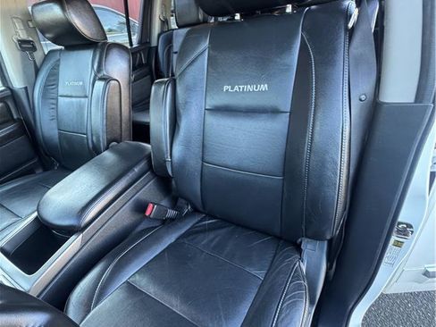 Used 2015 Nissan Armada Platinum image 20