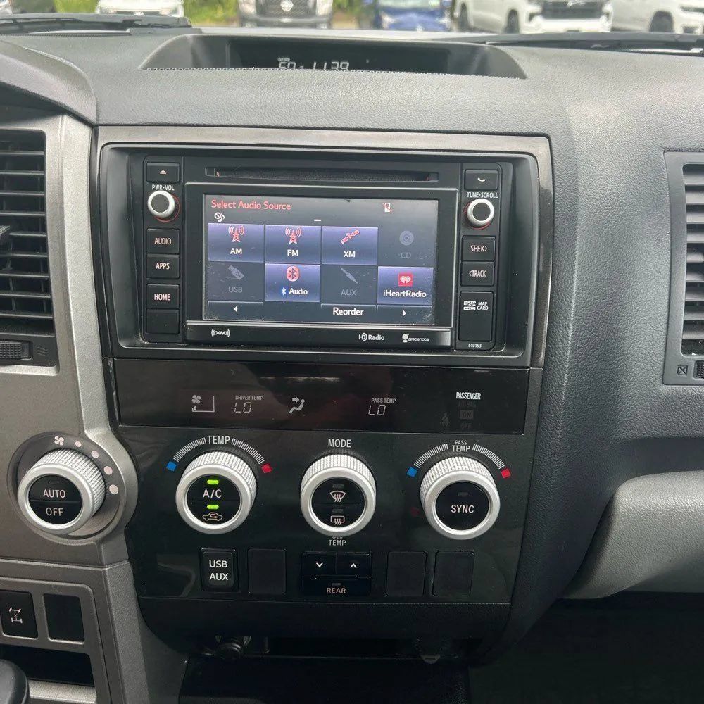 Used 2016 Toyota Sequoia SR5 AWD/4WD image 26