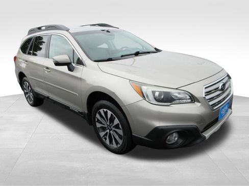 Used 2016 Subaru Outback 2.5i Limited AWD/4WD image 7