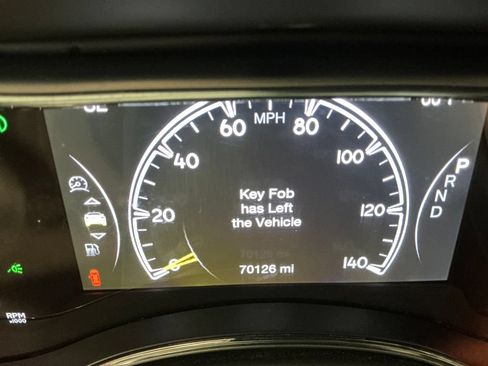 Used 2022 Jeep Grand Cherokee Limited AWD/4WD image 22
