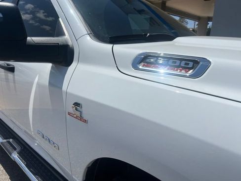 Used 2024 RAM 2500 Big Horn AWD/4WD image 3