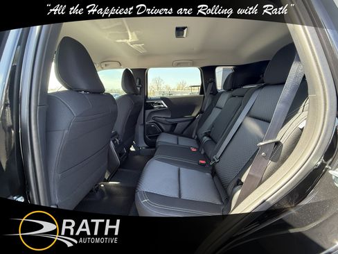 New 2026 Mitsubishi Outlander ES image 18