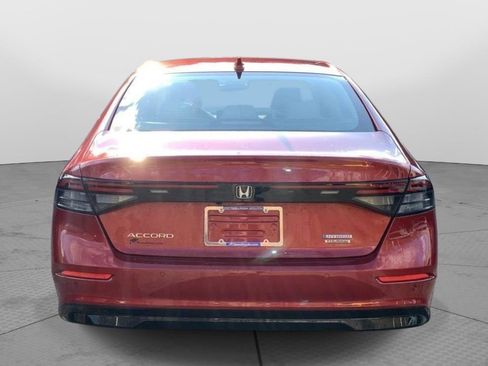 Used 2023 Honda Accord Touring image 4