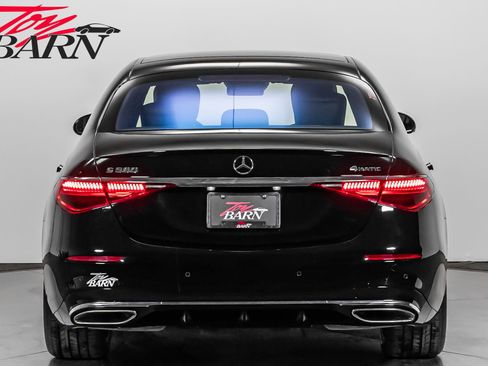 Used 2022 Mercedes-Benz S 580 4MATIC Sedan image 4