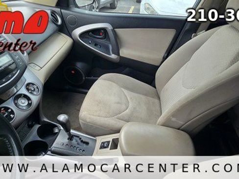 Used 2006 Toyota RAV4 Limited image 38