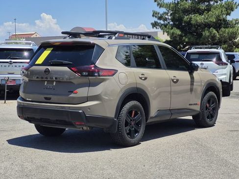 Certified 2025 Nissan Rogue SV AWD/4WD image 3