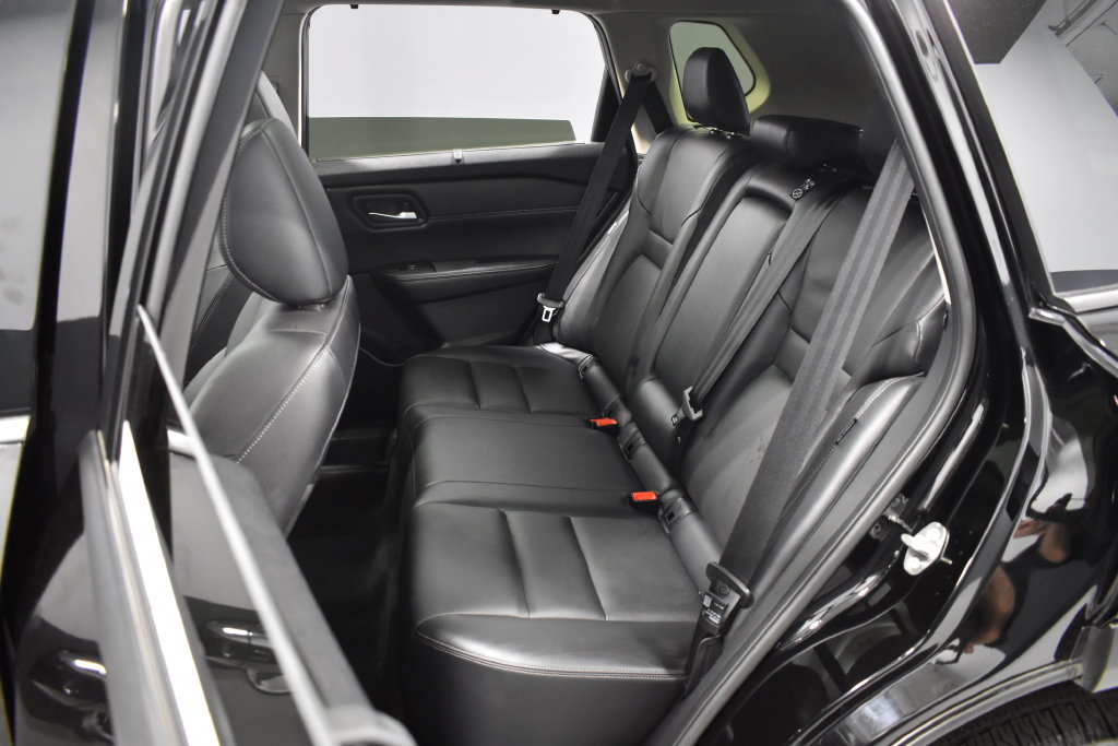 Used 2025 Nissan Rogue SL w/ Tech Package AWD/4WD image 35