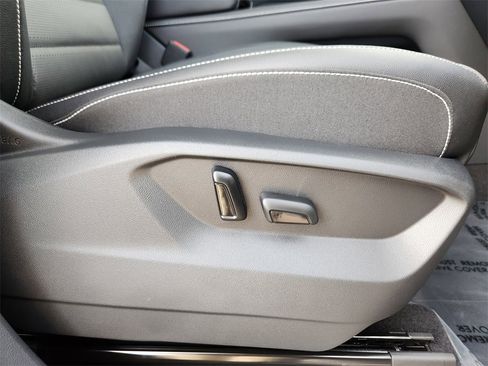 New 2026 Volkswagen Atlas Cross Sport SEL R-Line image 21