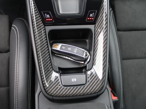 Certified 2022 Porsche 911 GT3 image 27