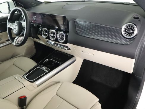 Certified 2025 Mercedes-Benz GLA 250 image 18