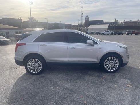 Used 2017 Cadillac XT5 Premium Luxury w/ Driver Assist Package image 4