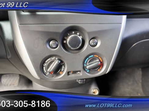 Used 2019 Nissan Versa SV image 16