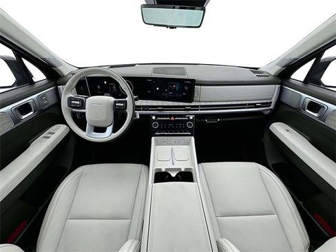 Certified 2025 Hyundai Santa Fe Calligraphy image 13