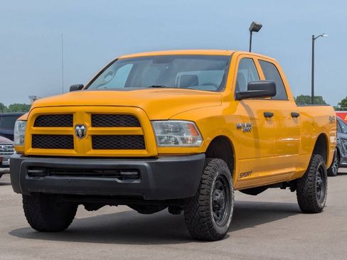 Used 2018 RAM 2500 Tradesman AWD/4WD image 9