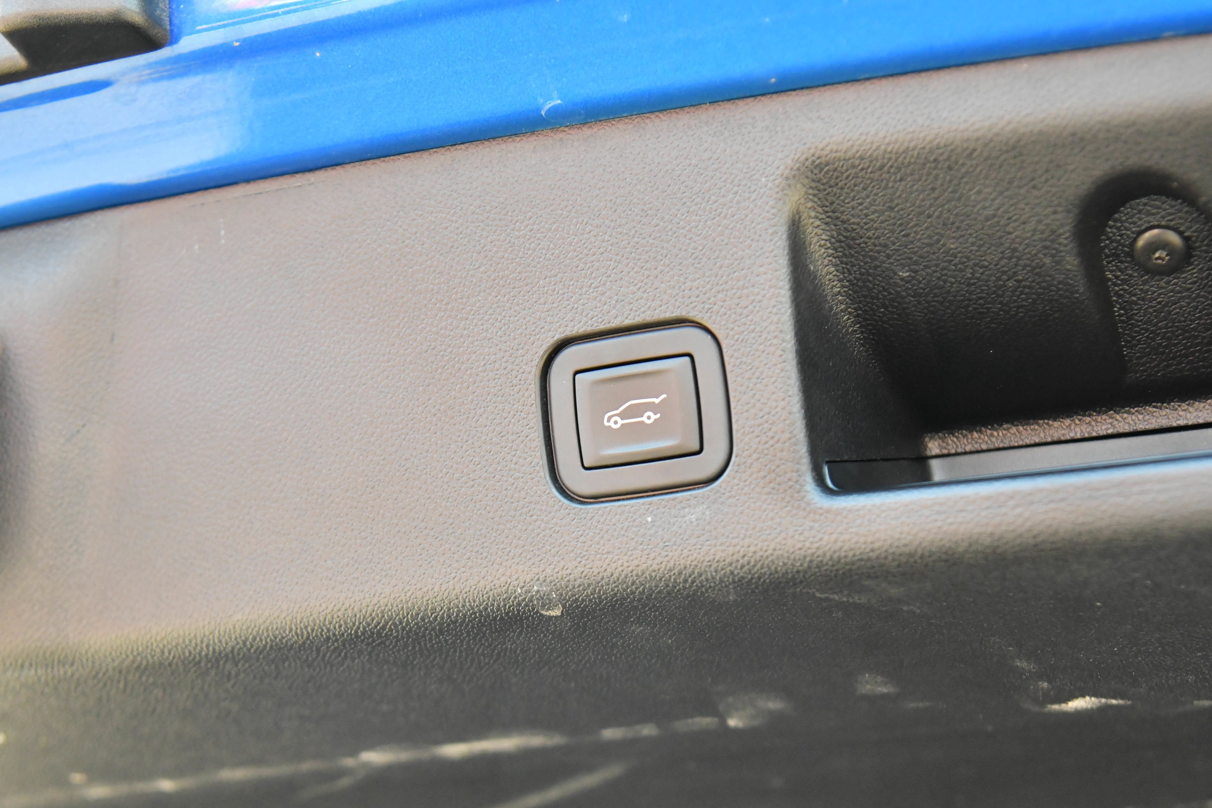 Used 2024 Chevrolet Equinox EV LT FWD image 48