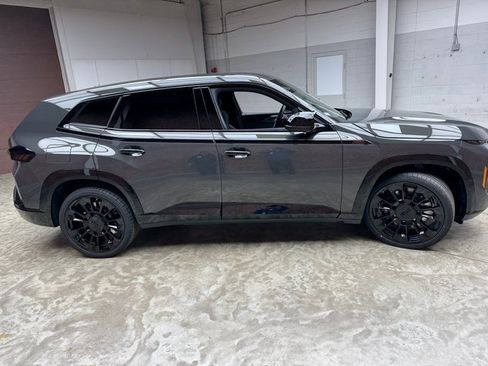 New 2026 BMW XM Label Red image 6