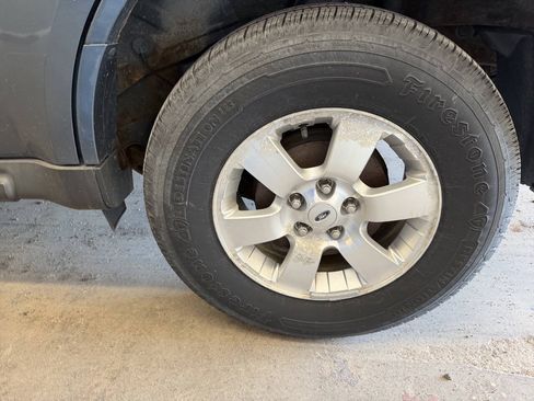 Used 2011 Ford Escape Limited w/ 302A Rapid Spec Order Code AWD/4WD image 10