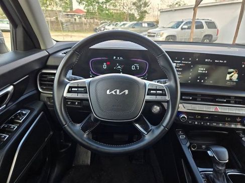 Used 2025 Kia Telluride S image 23