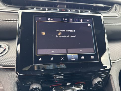 Certified 2024 Jeep Grand Cherokee L Laredo image 21