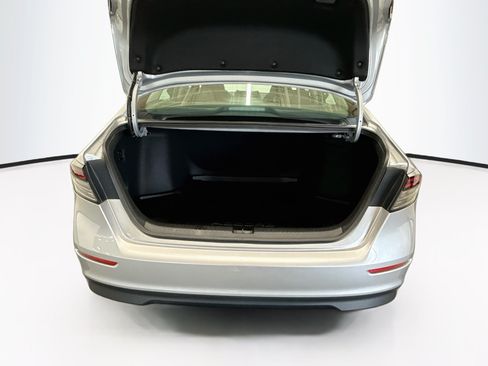 Used 2025 Honda Accord LX image 28