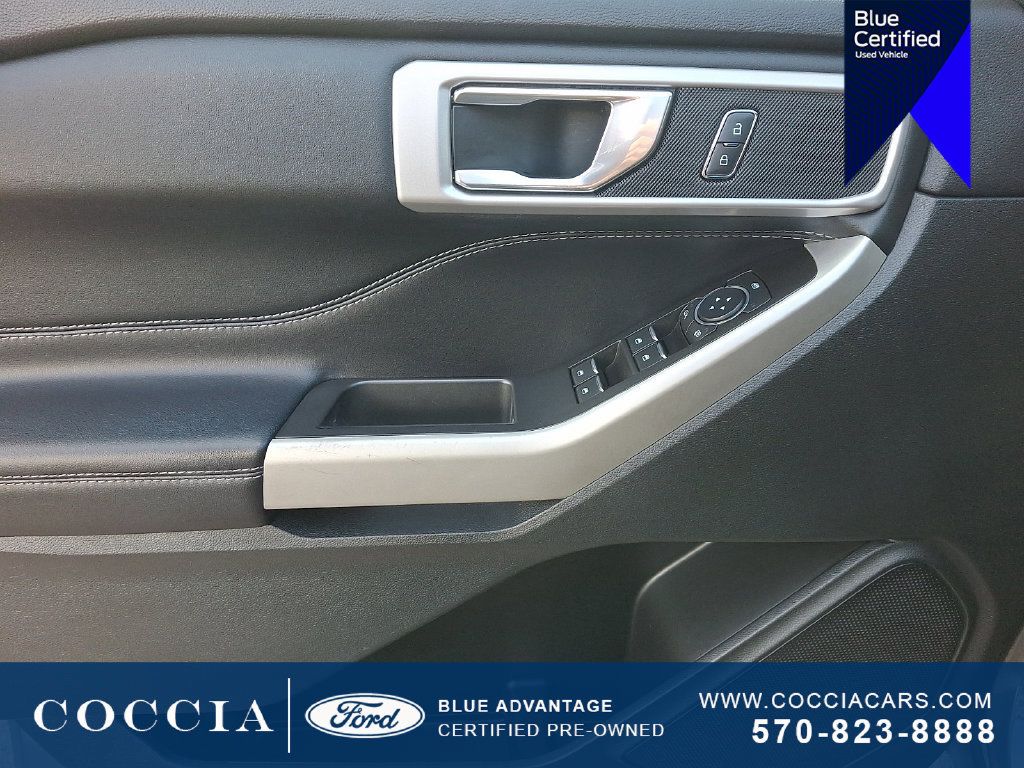 Used 2022 Ford Explorer XLT AWD/4WD image 13