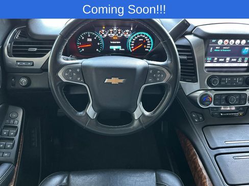 Used 2019 Chevrolet Suburban Premier RWD image 15