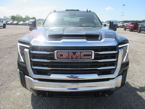 New 2026 GMC Sierra 2500 SLT w/ SLT Convenience Package AWD/4WD image 12