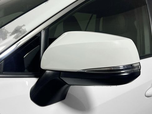 Used 2025 Toyota RAV4 XLE w/ Convenience Package FWD image 12