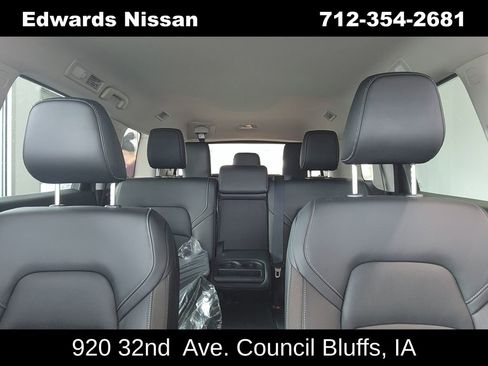 New 2026 Nissan Pathfinder SL image 37