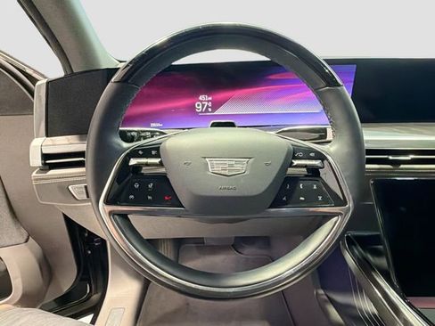 Certified 2025 Cadillac Escalade IQ Sport 1 w/ LPO, ONYX Package AWD/4WD image 10